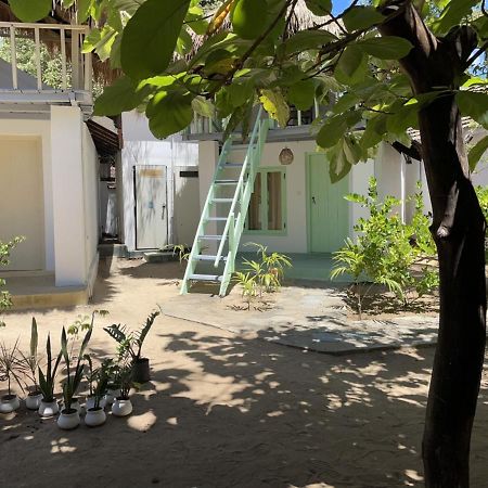 Banana Surf House Hotel Arugam Bay Exterior photo